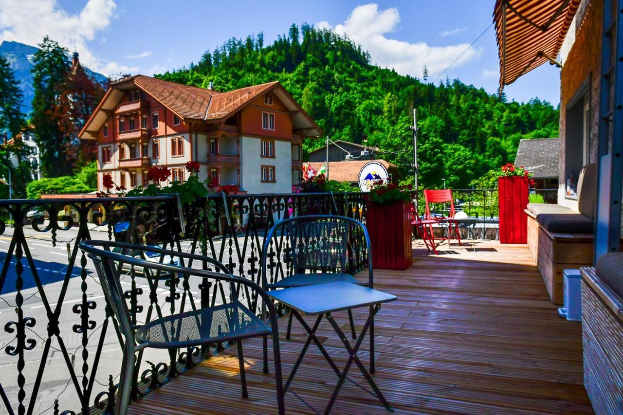 Hotel Tell And Apartments Unterseen Exterior photo